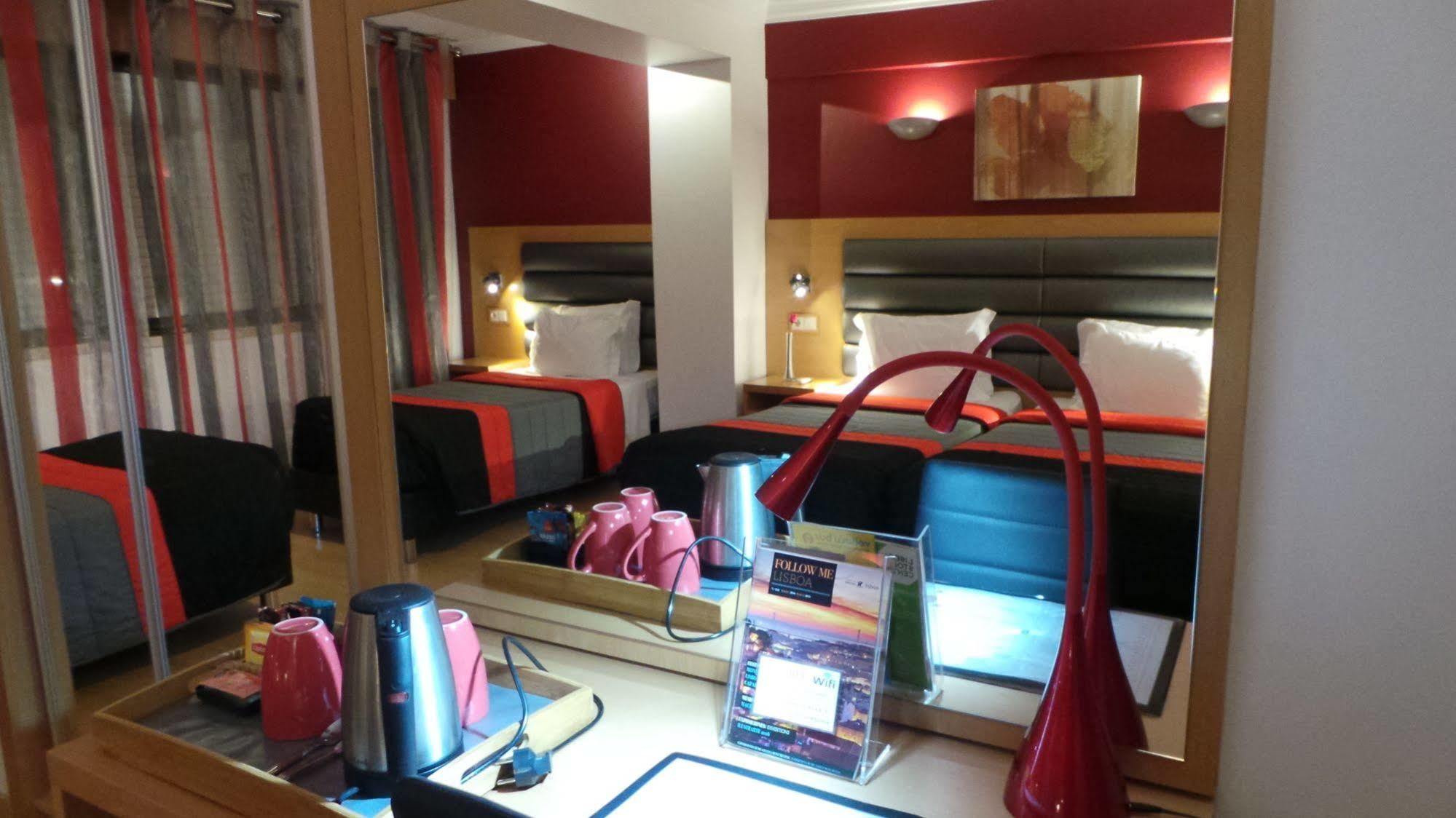 Dom Joao Glamour Hotel Lisbona